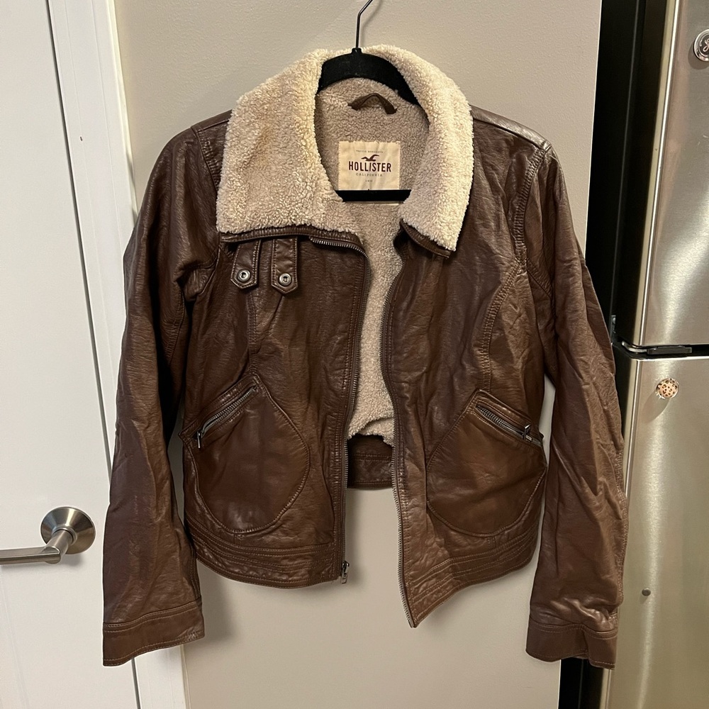 Cute Brown Bomber jacket from Hollister. Size Large